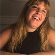 Laureata in Lingue propone lezioni di lingua inglese e spagnola a studenti delle elementari, medie e superiori